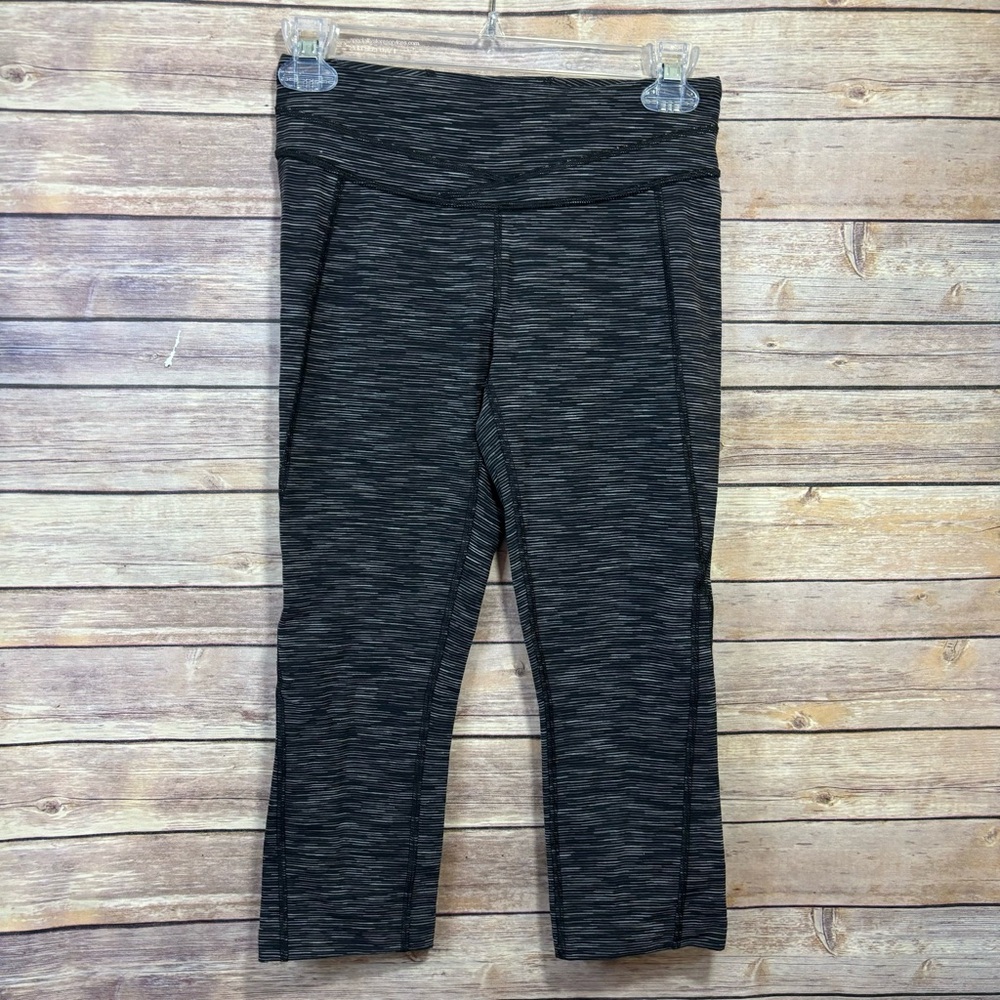 Lucy Hatha Space Dye Gray Capri Cropped Leggings Size Small